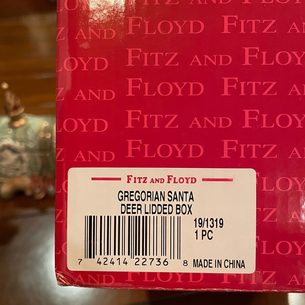 Fitz and Floyd Santa deer lidded trinket box from Georgian collection - Picture 7 of 17